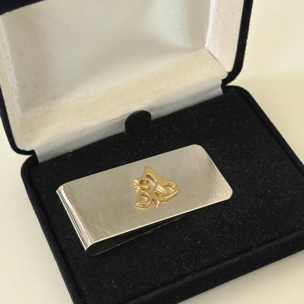Elegant Silver and Gold Money Clip